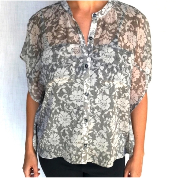Express black & off white sheer floral print button down size small - Picture 2 of 7